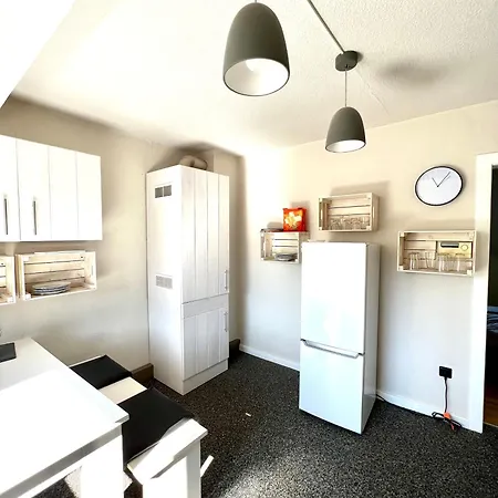 Feelhome, Flughafen Nah,2-schlafzimmer, Badewanne, Zentral, Wifi, Floor 아파트 뒤스부르크