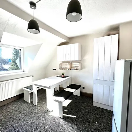Feelhome, Flughafen Nah,2-schlafzimmer, Badewanne, Zentral, Wifi, Floor *