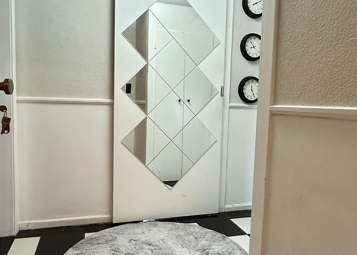 Feelhome, Flughafen Nah,2-schlafzimmer, Badewanne, Zentral, Wifi, Floor Διαμέρισμα Ντούισμπουργκ