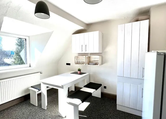 Feelhome, Flughafen Nah,2-schlafzimmer, Badewanne, Zentral, Wifi, Floor *