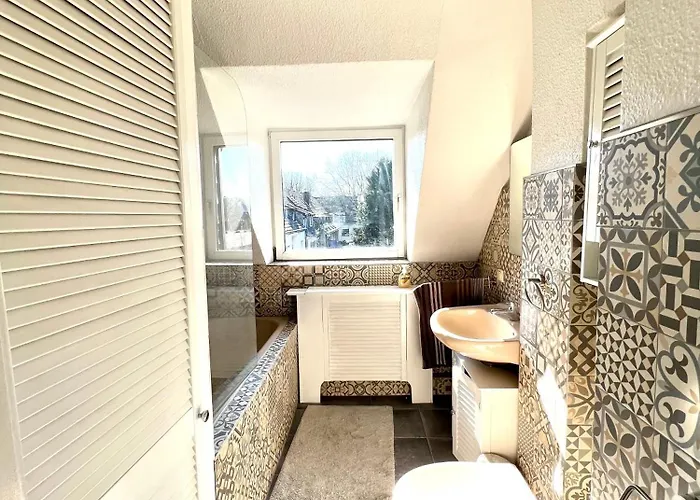 Feelhome, Flughafen Nah,2-schlafzimmer, Badewanne, Zentral, Wifi, Floor * Ντούισμπουργκ